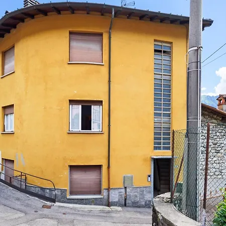 Casa Carla - Cozy With Garden -8 Km To Bellagio! Apartment *
